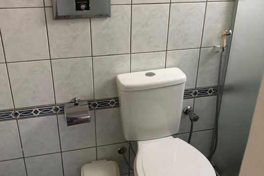 Banheiro de apartamento para alugar com 1 quarto, 34m² em Vila Mariana, São Paulo
