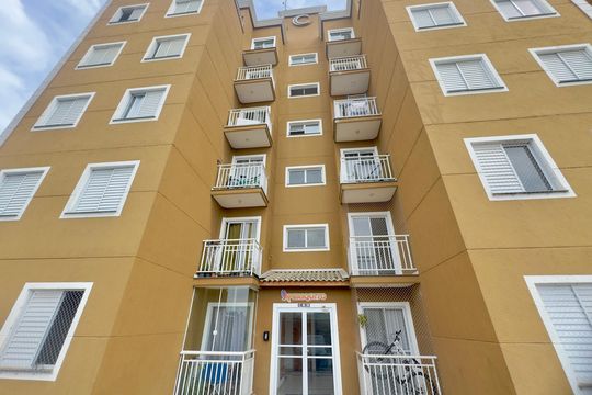 Fachada do bloco de apartamento para alugar com 2 quartos, 82m² em Vila Nova Bonsucesso, Guarulhos