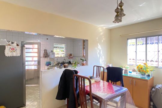 Casa à venda com 3 quartos, 200m² em Bela Vista, Osasco