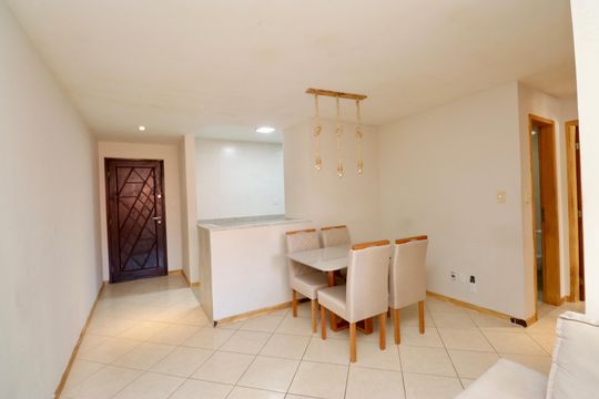 Apartamento para alugar com 2 quartos, 86m² em Costa Azul, Salvador