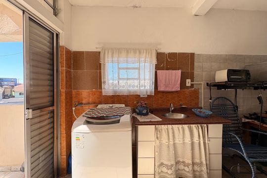 Área comum de casa para alugar com 8 quartos, 600m² em Jardim Cristiane, Santo André
