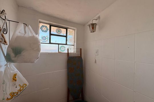Banheiro suíte 4 de casa para alugar com 8 quartos, 600m² em Jardim Cristiane, Santo André