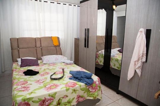 Quarto de casa de condomínio à venda com 3 quartos, 150m² em Condomínio Amin Camargo, Goiânia