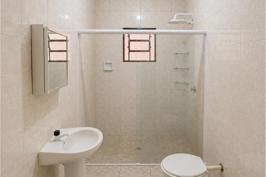 Banheiro de casa à venda com 2 quartos, 100m² em Jardim Morada do Sol, Indaiatuba