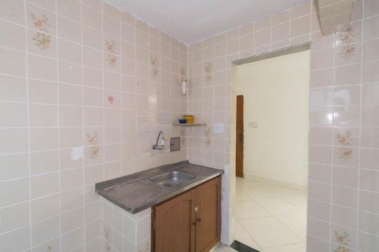 Cozinha de apartamento para alugar com 1 quarto, 42m² em Brasilândia, São Gonçalo