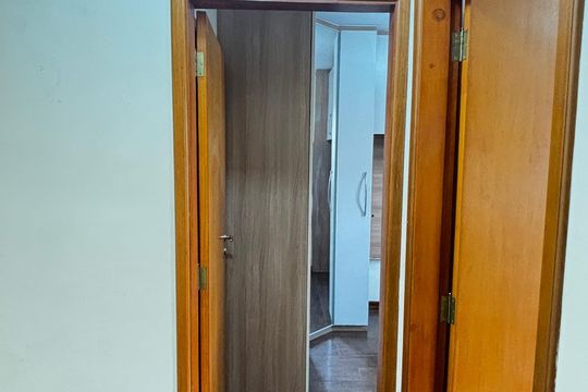 Corredor de apartamento à venda com 2 quartos, 60m² em Vila Pires, Santo André