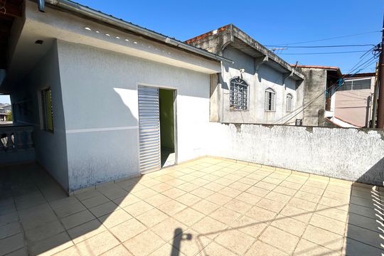 Varanda de casa para alugar com 5 quartos, 175m² em Jardim Monte Carmelo, Guarulhos