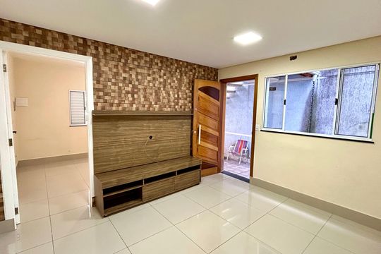 Sala de casa para alugar com 5 quartos, 175m² em Jardim Monte Carmelo, Guarulhos