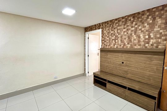 Casa para alugar com 5 quartos, 175m² em Jardim Monte Carmelo, Guarulhos