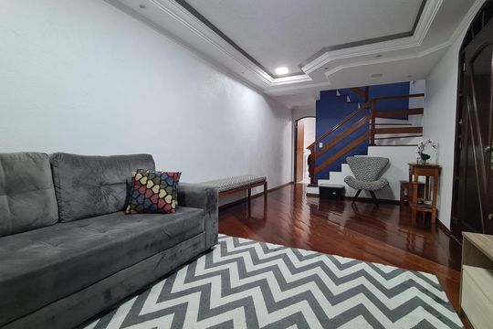 Casa à venda com 3 quartos, 171m² em Nova Petrópolis, São Bernardo do Campo
