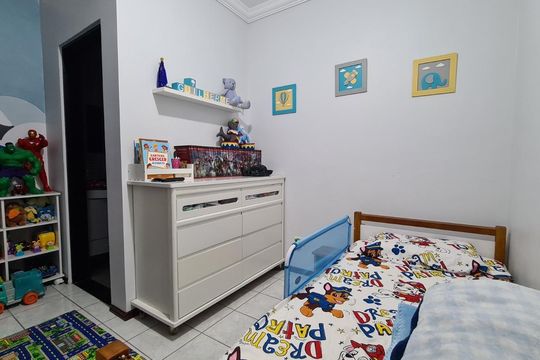 Quarto de casa à venda com 3 quartos, 171m² em Nova Petrópolis, São Bernardo do Campo