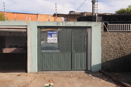 Fachada de casa para alugar com 1 quarto, 110m² em Parque Santo Eduardo, São Paulo