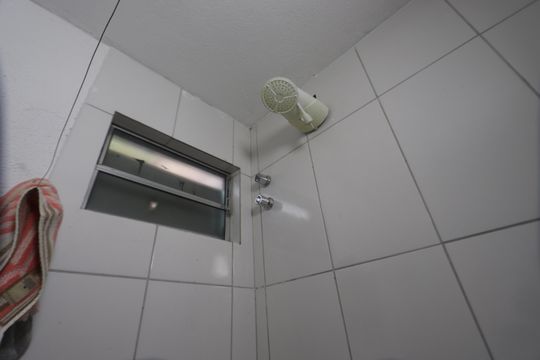 Banheiro de casa para alugar com 1 quarto, 110m² em Parque Santo Eduardo, São Paulo