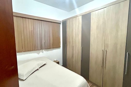 Quarto 3 de casa à venda com 4 quartos, 171m² em Jardim Presidente Dutra, Guarulhos
