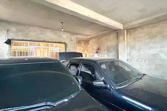 Garagem de casa à venda com 4 quartos, 171m² em Jardim Presidente Dutra, Guarulhos