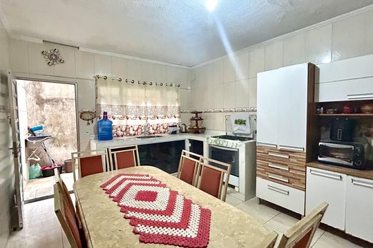 Cozinha de casa à venda com 4 quartos, 171m² em Jardim Presidente Dutra, Guarulhos