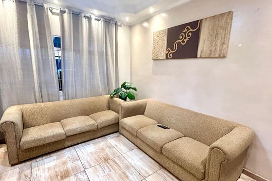 Sala de casa à venda com 4 quartos, 171m² em Jardim Presidente Dutra, Guarulhos