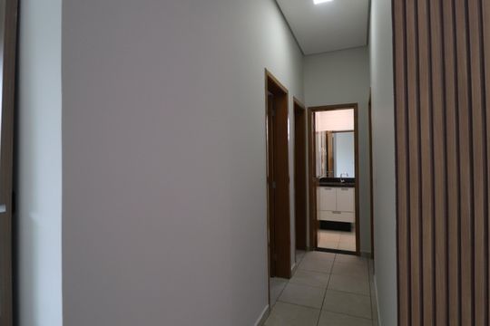 Corredor de apartamento para alugar com 3 quartos, 80m² em Tibery, Uberlândia