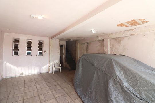 Garagem de casa à venda com 2 quartos, 163m² em Alves Dias, São Bernardo do Campo