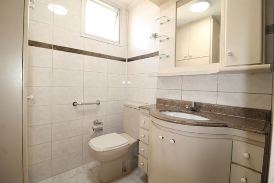 Banheiro de apartamento para alugar com 2 quartos, 60m² em Santana, São Paulo