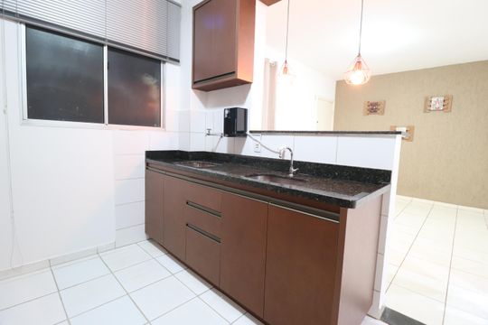 Cozinha de apartamento para alugar com 2 quartos, 55m² em Shopping Park, Uberlândia