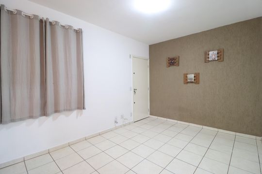 Sala de apartamento para alugar com 2 quartos, 55m² em Shopping Park, Uberlândia