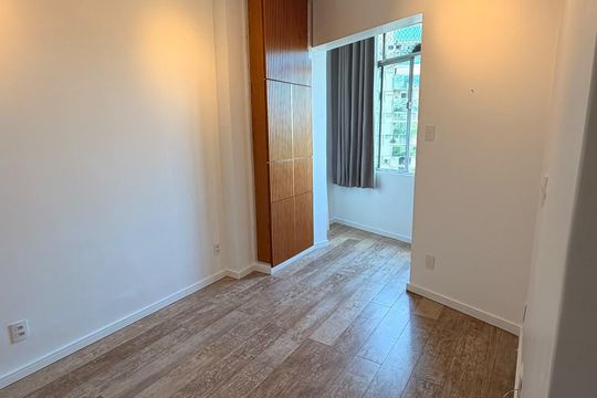 Apartamento para alugar com 1 quarto, 52m² em Leblon, Rio de Janeiro
