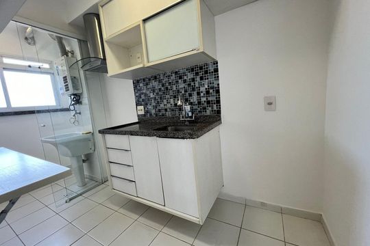 Cozinha de apartamento à venda com 3 quartos, 133m² em Mansões Santo Antônio, Campinas