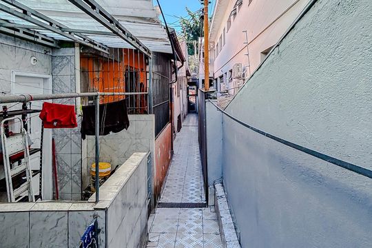 Área externa de casa para alugar com 1 quarto, 40m² em Chácara Seis de Outubro, São Paulo