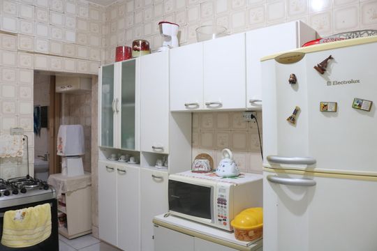 Cozinha de apartamento para alugar com 1 quarto, 60m² em Vila Romana, São Paulo