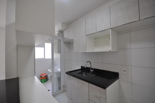 Cozinha de apartamento para alugar com 2 quartos, 49m² em Jardim Brasil, São Paulo