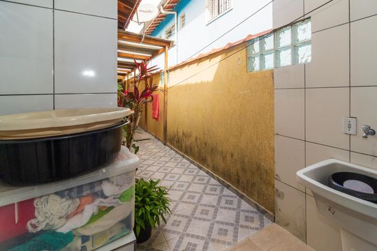 Área de Serviço de casa à venda com 3 quartos, 250m² em Jardim Beatriz, São Paulo