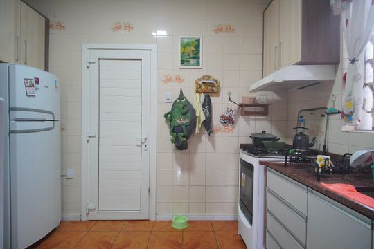 Cozinha de casa à venda com 2 quartos, 144m² em Centro, São Leopoldo