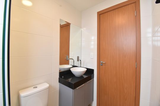 Banheiro de apartamento para alugar com 2 quartos, 48m² em Bairro Alto, Curitiba