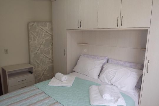 Quarto de apartamento à venda com 1 quarto, 41m² em Centro, Curitiba