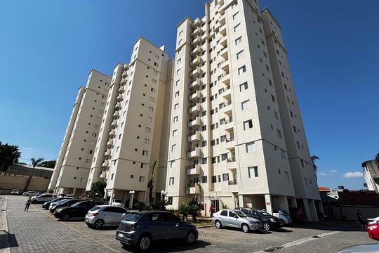 Fachada do bloco de apartamento à venda com 2 quartos, 48m² em Vila Sacadura Cabral, Santo André