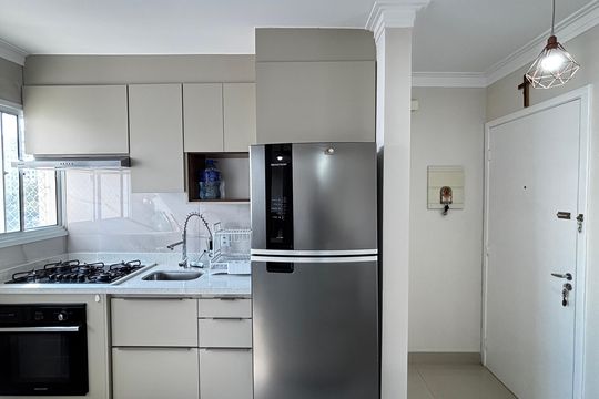 Cozinha de apartamento à venda com 2 quartos, 48m² em Vila Sacadura Cabral, Santo André