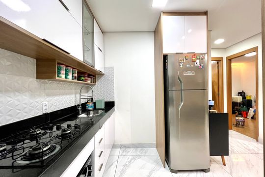 Cozinha de apartamento para alugar com 2 quartos, 50m² em Chacaras Reunidas Santa Terezinha, Contagem