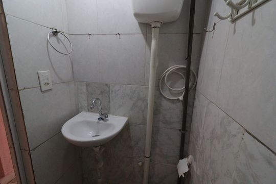 Banheiro de casa para alugar com 1 quarto, 50m² em Jardim Itapura, São Paulo