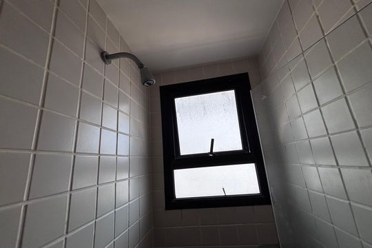 Banheiro do Quarto 1 de apartamento para alugar com 2 quartos, 70m² em Recreio dos Bandeirantes, Rio de Janeiro
