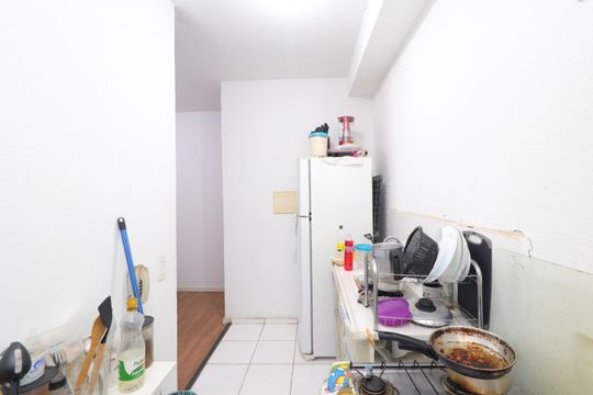 Cozinha e Área de Serviço de apartamento para alugar com 2 quartos, 44m² em Vila Chabilandia, São Paulo
