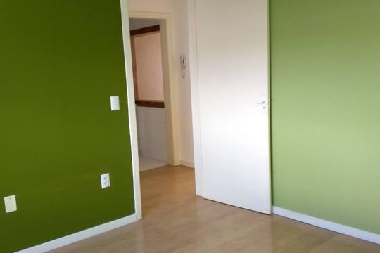 Quarto de apartamento à venda com 2 quartos, 53m² em Navegantes, Porto Alegre