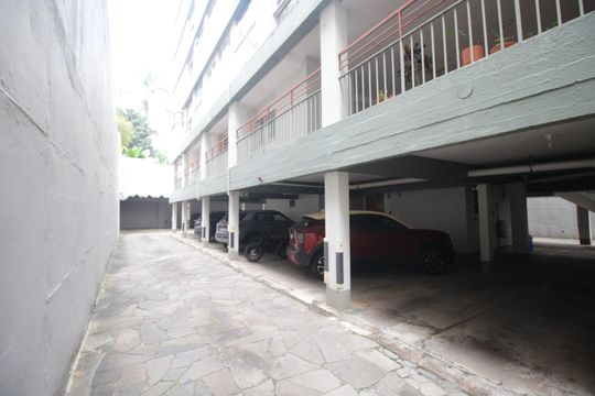 Garagem de apartamento para alugar com 2 quartos, 81m² em Petrópolis, Porto Alegre
