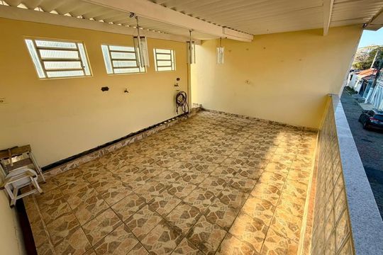 Varanda de casa para alugar com 3 quartos, 160m² em Vila Antonieta, São Paulo