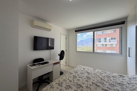 Suíte 2 de apartamento para alugar com 2 quartos, 74m² em Barra da Tijuca, Rio de Janeiro