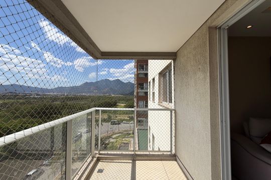 Sala - Varanda  de apartamento para alugar com 2 quartos, 74m² em Barra da Tijuca, Rio de Janeiro