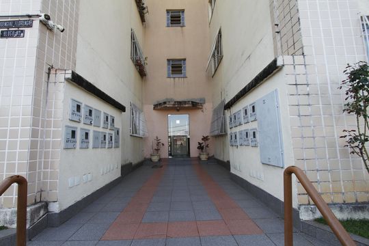 Entrada de apartamento para alugar com 3 quartos, 57m² em Salgado Filho, Belo Horizonte