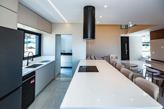 Casa de Condomínio à venda com 5 quartos, 400m² em Parque Jardim D Aliana, Vespasiano