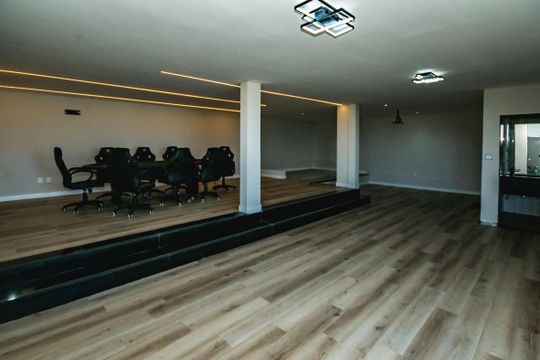 Casa de Condomínio à venda com 5 quartos, 400m² em Parque Jardim D Aliana, Vespasiano