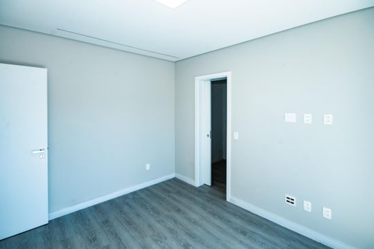 Casa de Condomínio à venda com 5 quartos, 400m² em Parque Jardim D Aliana, Vespasiano